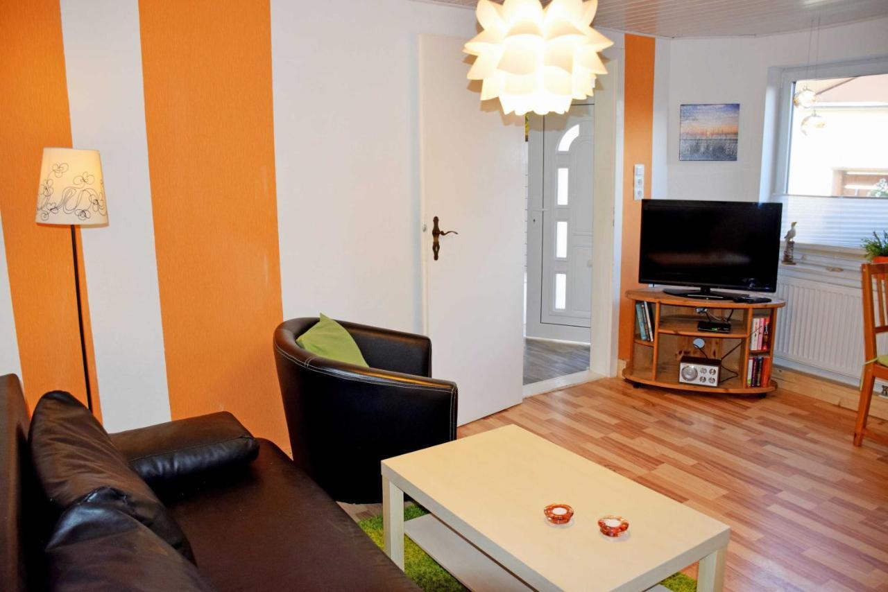 Ferienhaus Zum Hafen In Altefaehr المظهر الخارجي الصورة